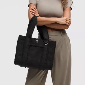 Lululemon Black Boxy Tote Faux Shearling Trim Bag O/S